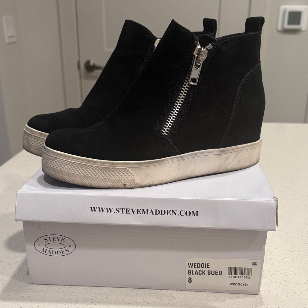 Steve Madden Black Suede Wedge Shoes